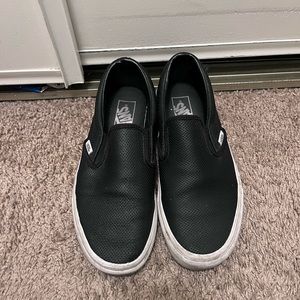 Selling vans! Rarely warn. In sizes womens 9 or mens 7.5